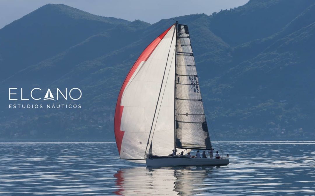 ¿Qué necesitas para navegar en un velero?