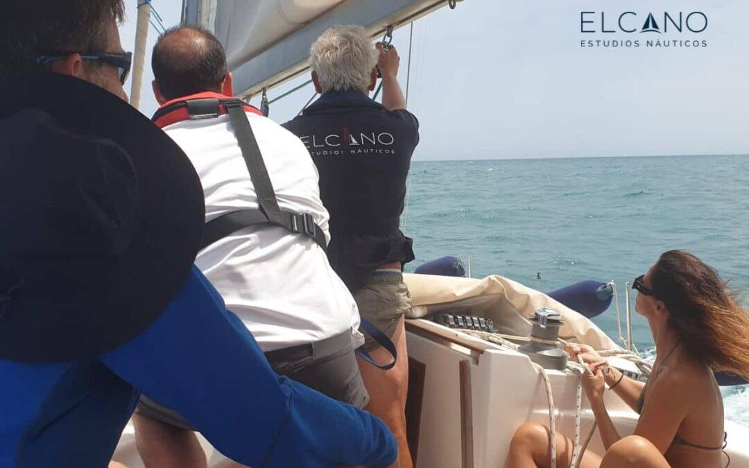 Cursos Patrón de Barco: Aprende a navegar con formación teórica y práctica